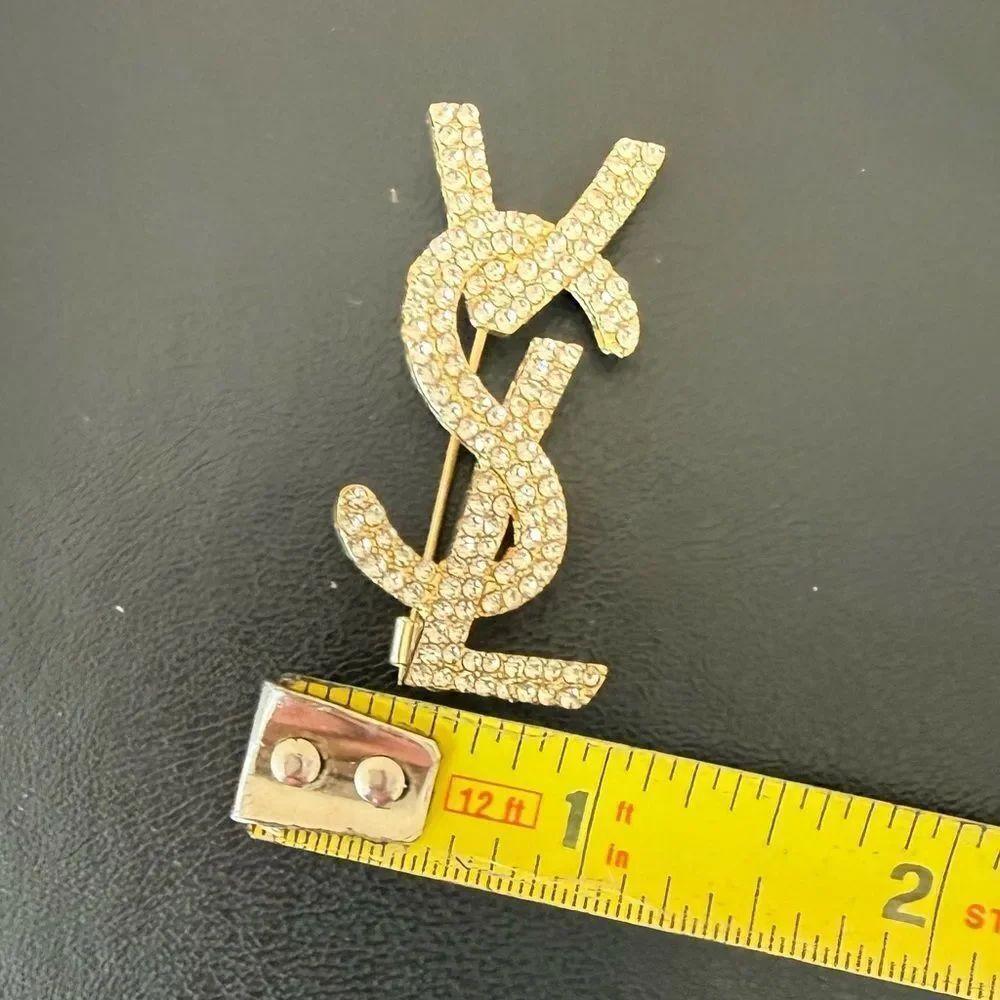 Classic Crystal Brooch - Picture 6 of 6